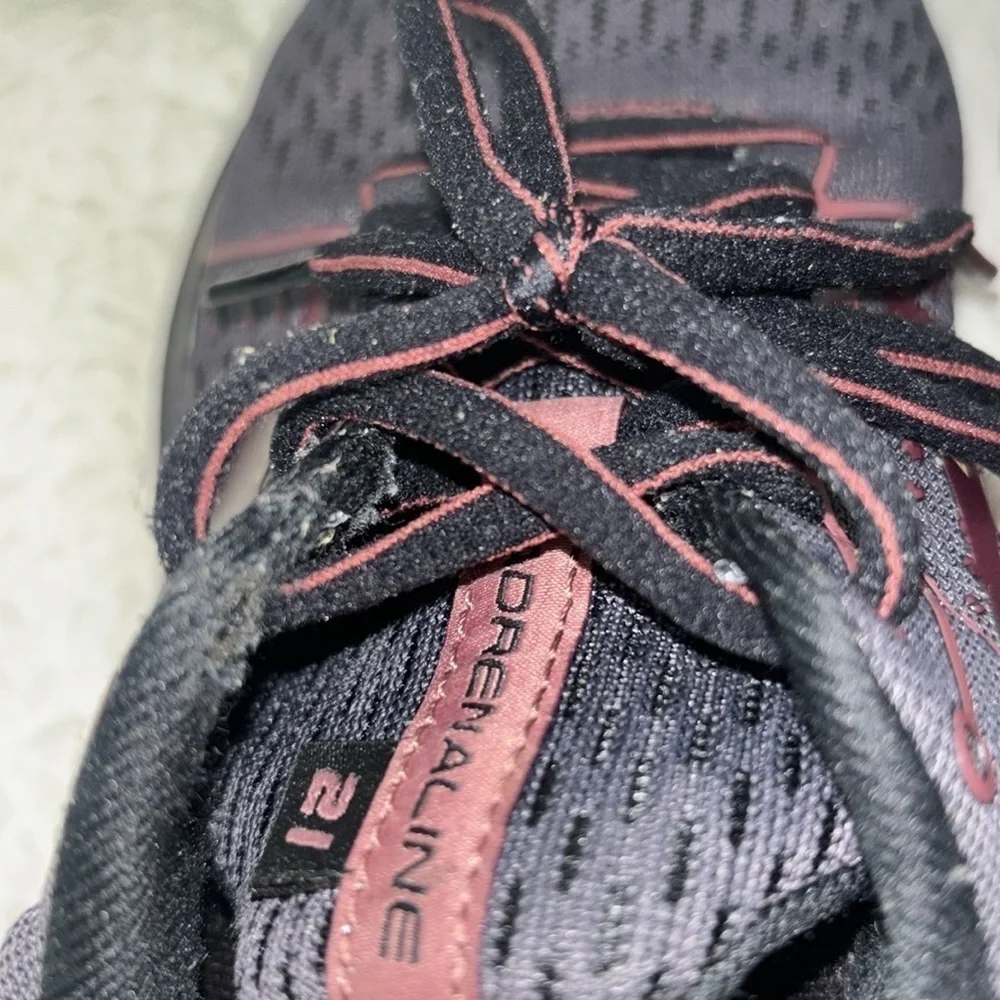 Brooks Adrenaline GTS 21 Running Sneaker - Picture 11 of 14